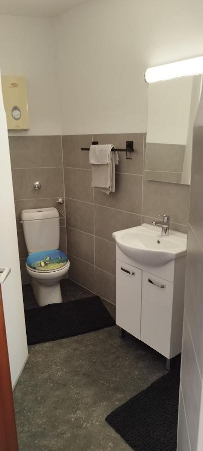 Schoene Sonnige Wohnung Jüchen المظهر الخارجي الصورة